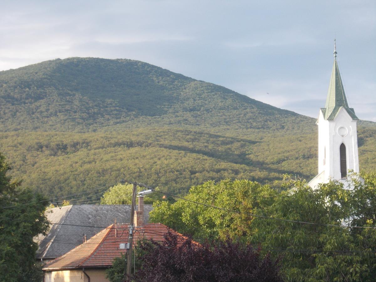 Zempleni Szallashely Fony Bagian luar foto